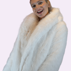 yüksek yakalı uzun tüylü beyaz kürk mont